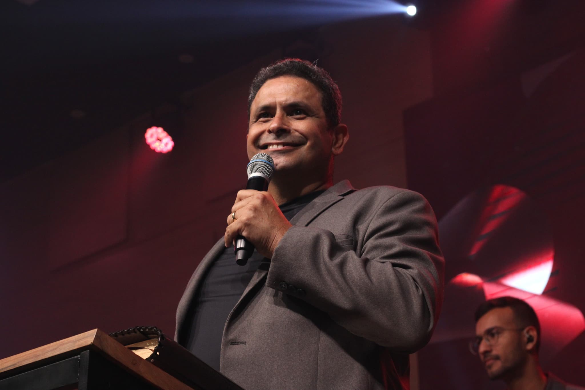 Pastor Edison